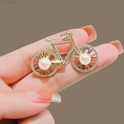 Fashion Bicycle Shape Brooch Men Women Leisure Cycling Sports Gift Cyclists Badges Sports Lapel Pins Biking Jewelry Biker Gift