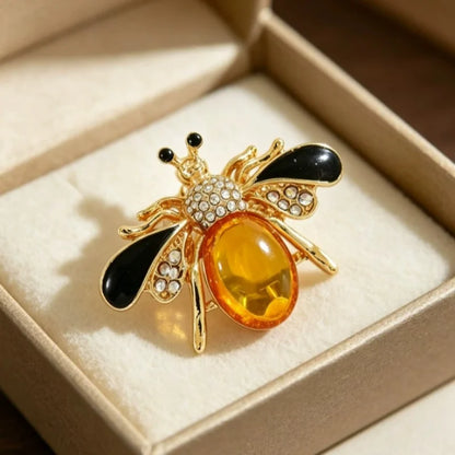 Fashion Bee Brooch For Women Insect Lapel Pin Corsage Clothing Accessories Dating Party Festival Accessories Gift Badge