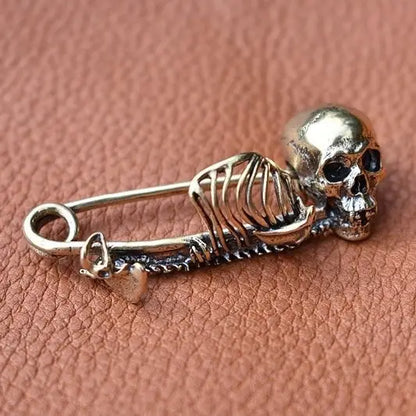 Vintage Halloween Skeleton Brooch for Men Punk Retro Skull Lapel Pin Gothic Clothing Fashion Jewelry Accessories Gift