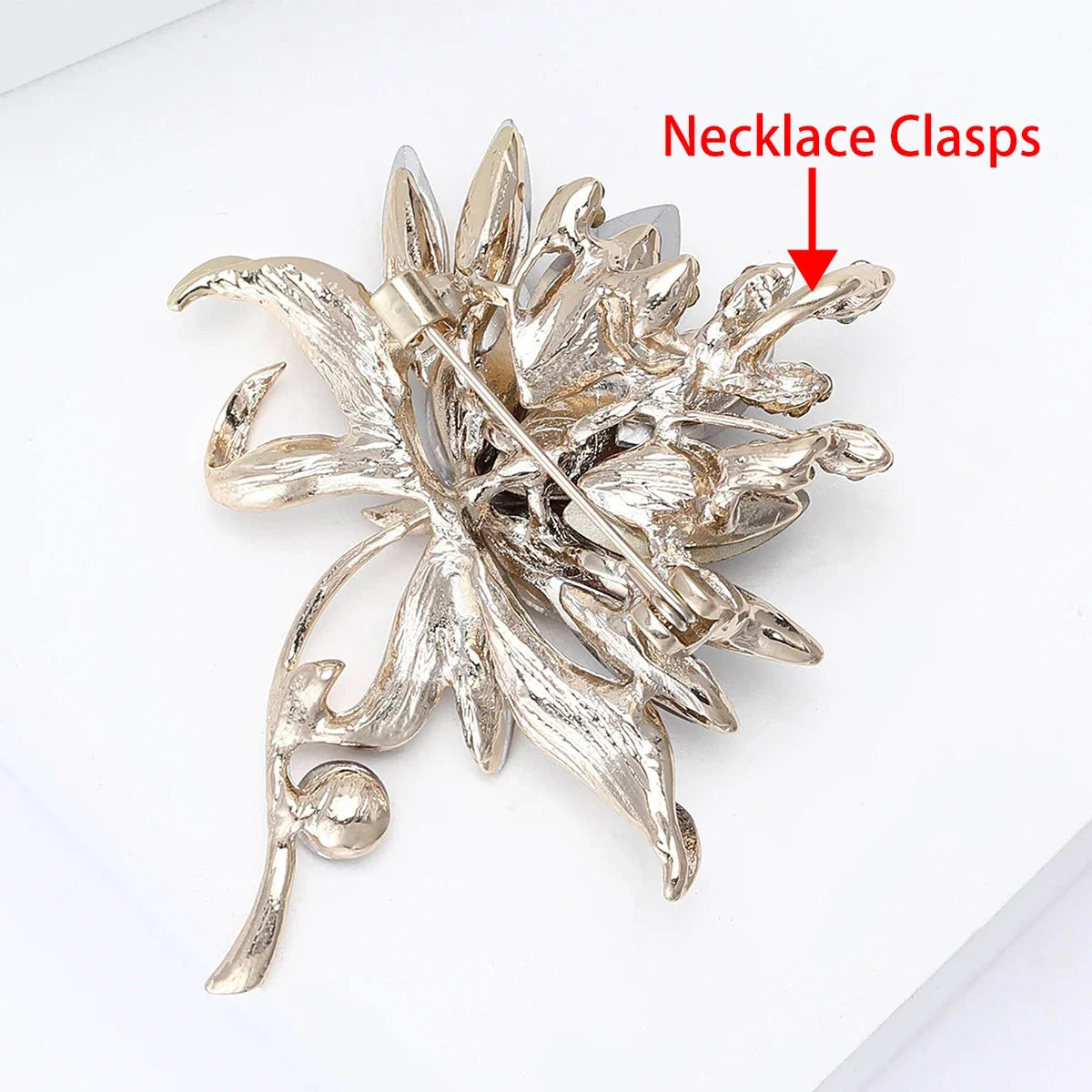 Beaut&Berry Luxury Crystal Glass Hand Bouquet Brooches for Women Unisex Flower Pins Available Casual Party Accessories Gifts