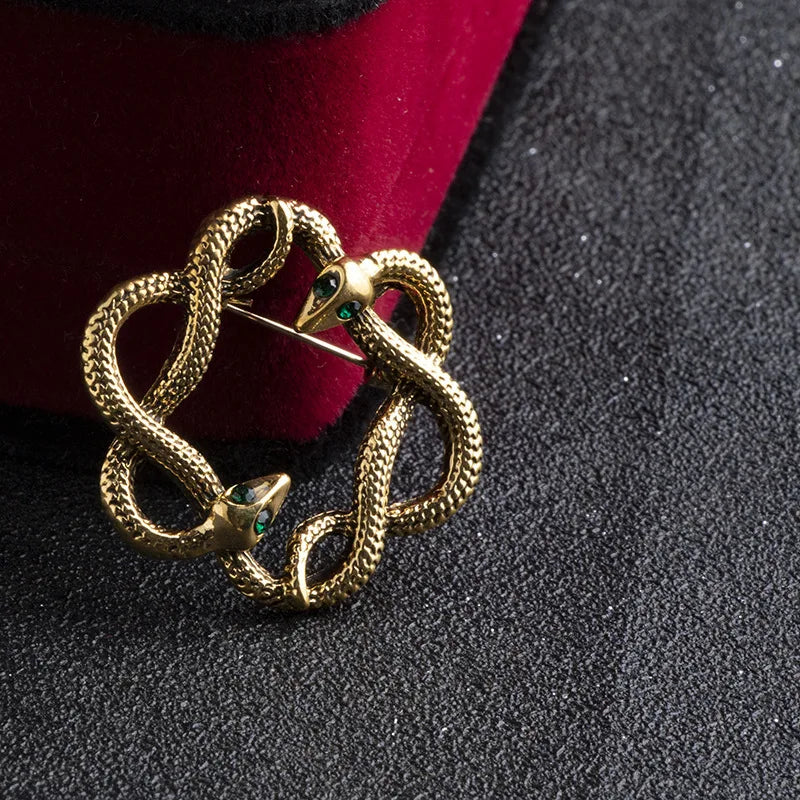 SKEDS Women Men Fashion Exquisite Colorful Rhinestone Snake Brooch Pin Elegant Lady Crystal Shining Animal Badges Corsages