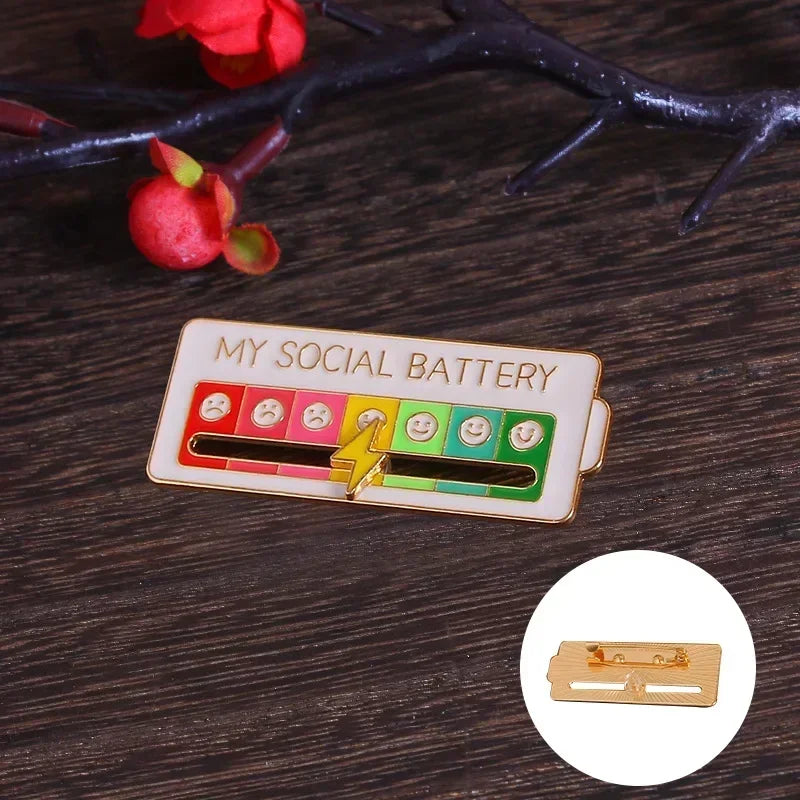 My Social Power Battery Brooch Social Power Enamel Badge Transform Mood Energy Brooche Alloy Badge Gift Brooches for Women Pin