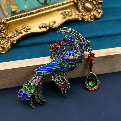 Women Men Medieval Palace Style Classic Heavy Industry Rhinestone Brooches Badges Retro Baroque Rabbit Duck Crystal Unisex Pins