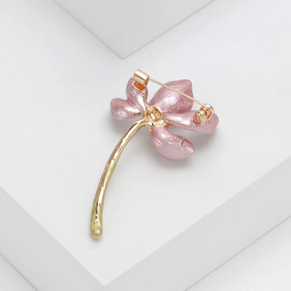 Beaut&Berry Classic Enamel Pearl Lotus Brooches for Women Plant Pins Friends Party Gifts Banquet Jewellery Accessories