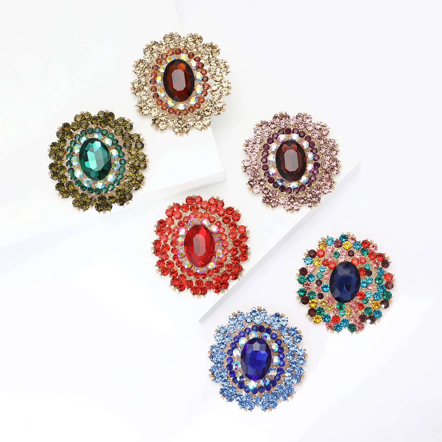 Beaut&Berry Luxury Shiny Round Large Glass Brooches for Women Rhinestone Pins 6-color Available Casual Party Accessories Gifts