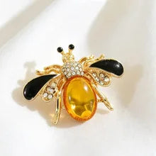 Fashion Bee Brooch For Women Insect Lapel Pin Corsage Clothing Accessories Dating Party Festival Accessories Gift Badge