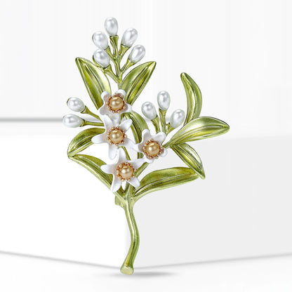 Beaut&Berry Luxury Enamel Jasmine Brooches for Women Unisex Plant Pins Casual Party Jewelry Accessories Gifts Decoration