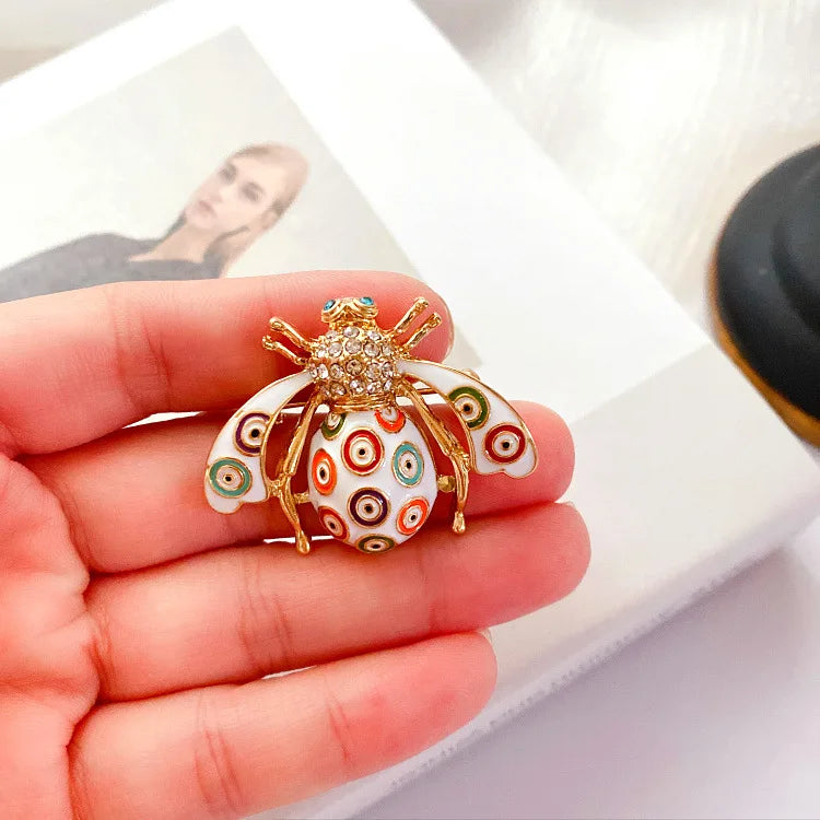 SKEDS Luxury Vintage Women Crystal Cute Enamel Bee Brooches Pins Baroque Pearl Insect Jewelry Brooch For Lady Badges Lapel Pins