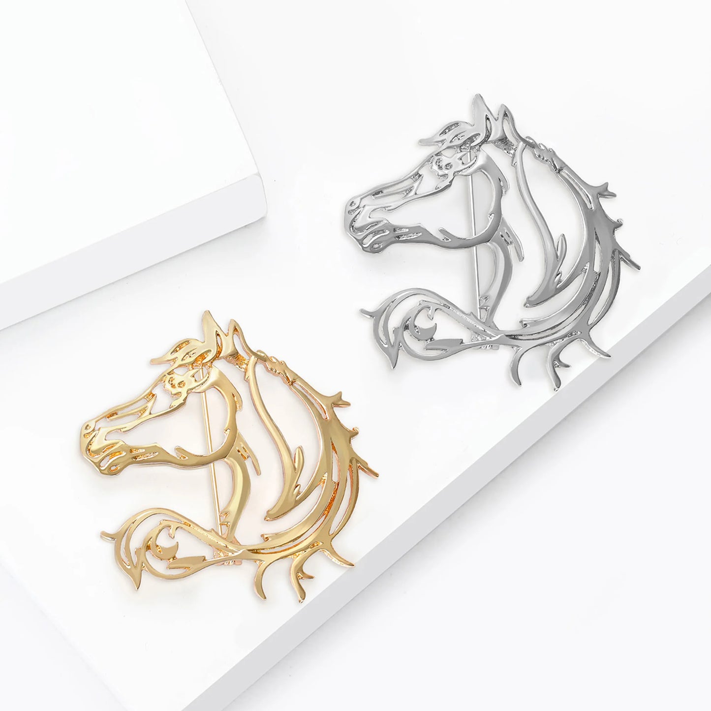 Beaut&Berry Classic Hollow Simple Horse Brooches for Women Zodiac Animal Pins New Year Gift Friends Party Jewellery