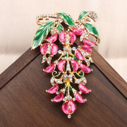 Luxurious and Beautiful Grape-Themed Brooches for Men and Women, Jewelry, Fashion Accessories, and Party Gifts