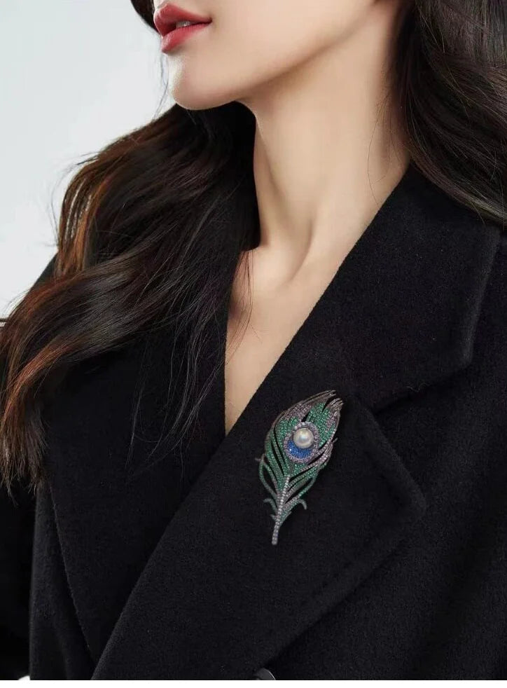 Luxury Crystal Feather Brooch Pearl Pin for Women Elegant Corsage Suit Lapel Badge Wedding Party Gift Jewelry