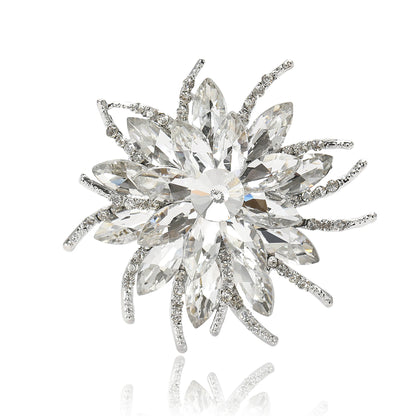 Beaut&Berry Luxury Crystal Glass Flower Brooches for Women Rhinestone Pins Friends Party Gifts Banquet Jewellery Accessories