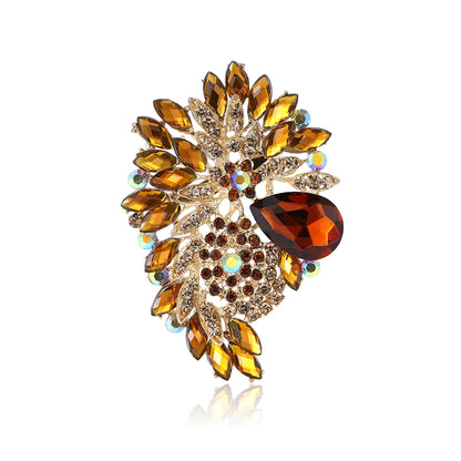 Beaut&Berry Luxury Large Crystal Glass Brooches for Women Rhinestone Pins Friends Party Gifts Banquet Jewellery Accessories