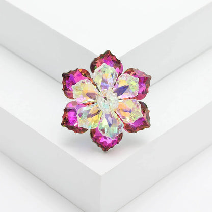 Luxury Sparkling Crystal Flower Brooches for Women Unisex Plant Pins Event Party Backpack Gifts Decoration Clothes Accessories