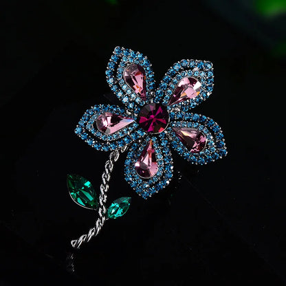 SKEDS Chic Luxurious Elegant Vintage Crystal Flower Brooch Exquisite High-end Women's Jewelry Suitable for Dresses and Jackets