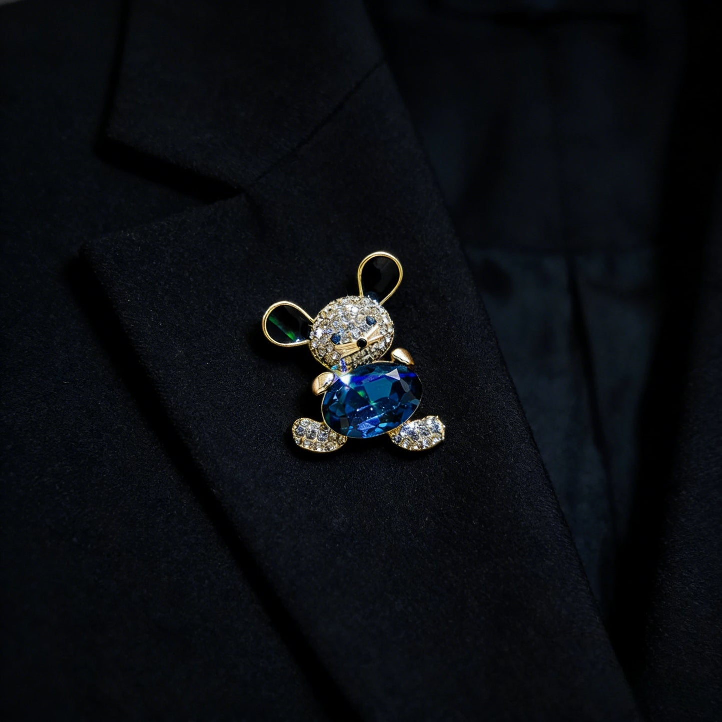 SKEDS Girl Cute Mini Little Mouse Brooch Blue Crystal Animal Bear Pin Badge Scarf Buckle Luxury Corsage for Women and Men