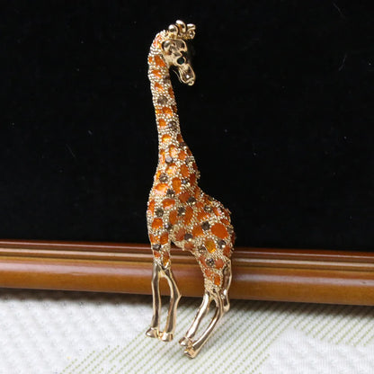 Baroque Luxury Beautiful Giraffe Animal Design Brooch for Men and Women, Jewelry Accessories, Wedding Holiday Party Gift