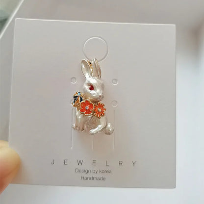 Creative Lovely Enamel Rabbit Flower Brooches For Women Cartoon Pearl Animal Lapel Pin BFF Backpack Jewelry Gifts