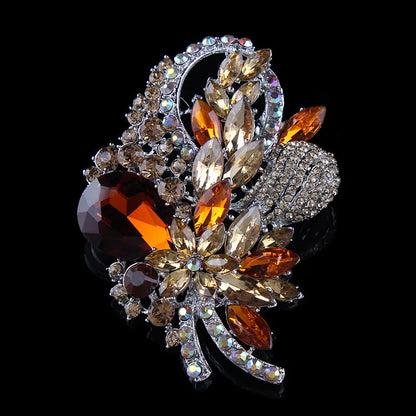 Baroque Luxury Beautiful Openwork Floral Design Brooch for Men and Women, Jewelry Accessories, Wedding Holiday Party Couple Gift