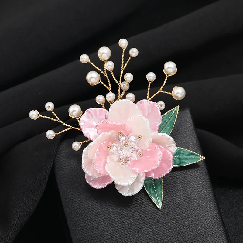 SKEDS 2022 Exquisite Luxury Women Rhinestone Flower Brooch Badges Pearl Crystal Plant Brooches High Quality Retro Pin For Lady