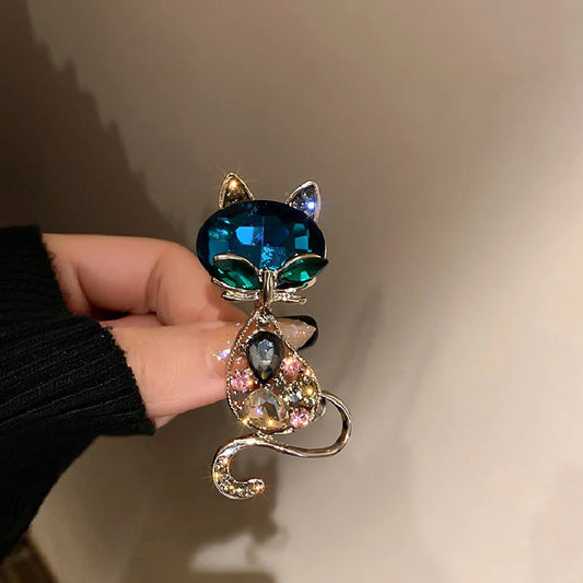 Fashion Korean Rhinestone Cat Pendant Brooches For Women Gold Color Animal Pins Crystal Corsage Daily Accessories