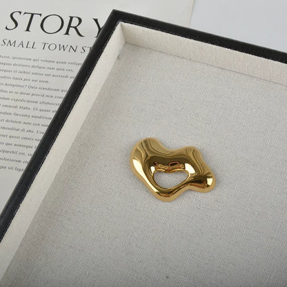 Trendy Metal Irregular Hollow Brooch for Women Men Fashion Lapel Pin Suit Texture Design Jewelry Accessories Gift