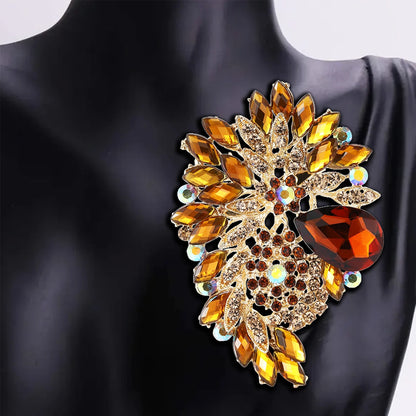 Beaut&Berry Luxury Large Crystal Glass Brooches for Women Rhinestone Pins Friends Party Gifts Banquet Jewellery Accessories