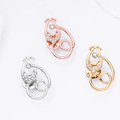 Hanreshe Classic Inlaid Crystal Stethoscope Brooch Medical Luxury Lapel Backpack Pins Badge Medicine Jewelry for Doctor Nurse