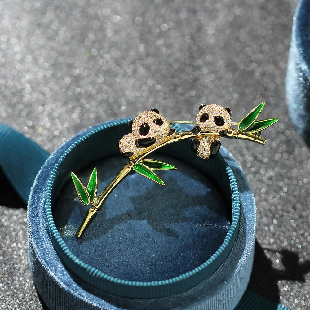 Chinese Style Two Pandas Design Ladies Brooch Novelty Elegant Cartoon Animals Rhinestone Clothing Accessories Lapel Pin