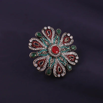 Baroque Classic Crystal Badges Brooch For Women Men Retro Rhinestone Pin Accessories
