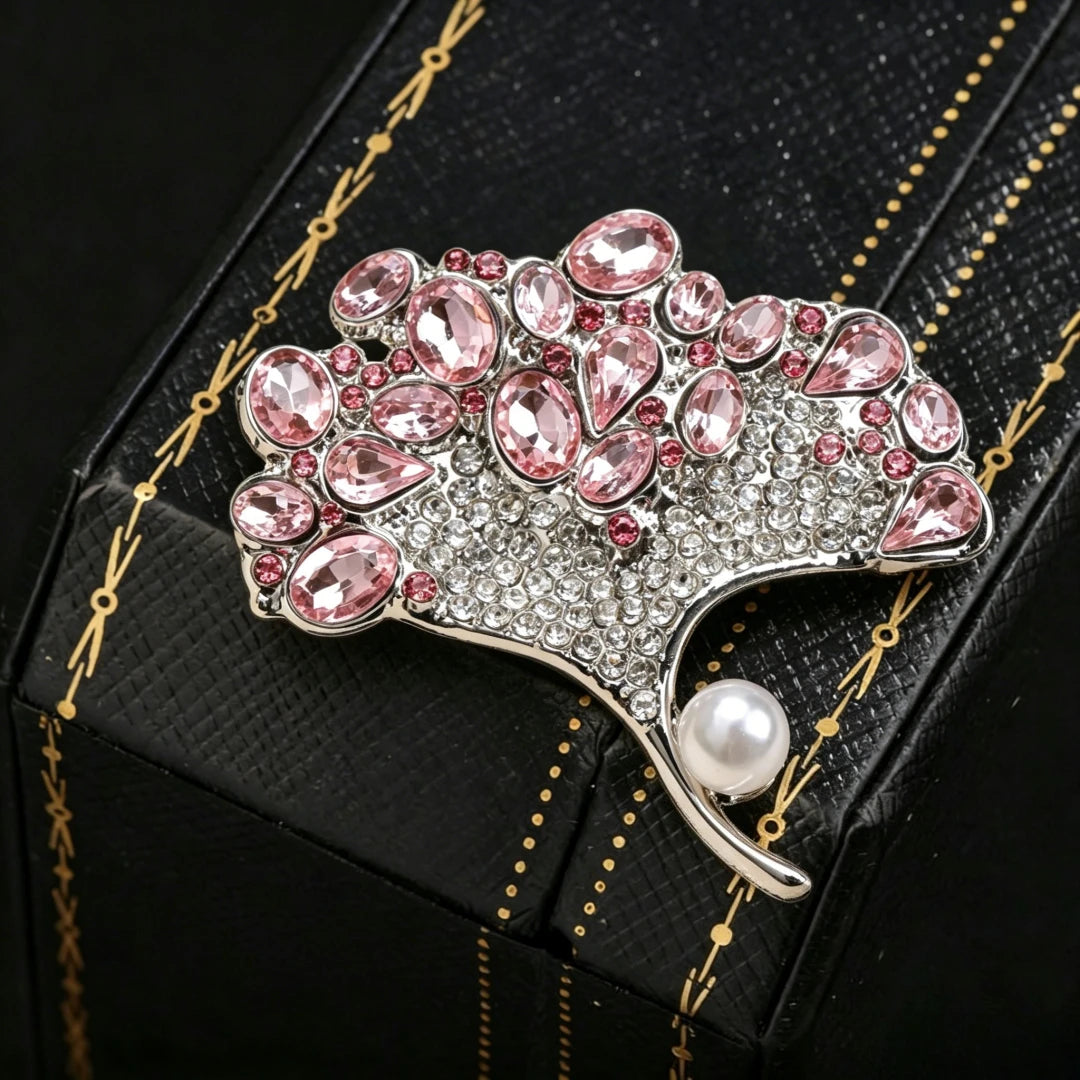 Baroque Luxury Ginkgo Leaf Design Brooch for Men and Women, Jewelry and Fashion Accessories, Wedding, Holiday, and Party Gifts