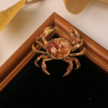 Baroque-style Luxury Enamel Alloy Crab-Design Brooch for Men and Women, Jewelry and Fashion Accessories