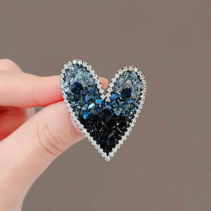 Crystal Heart Brooches Pins For Women Light Luxury Sparkling Love Brooch Sweater Coat Decoration Accessories Gifts