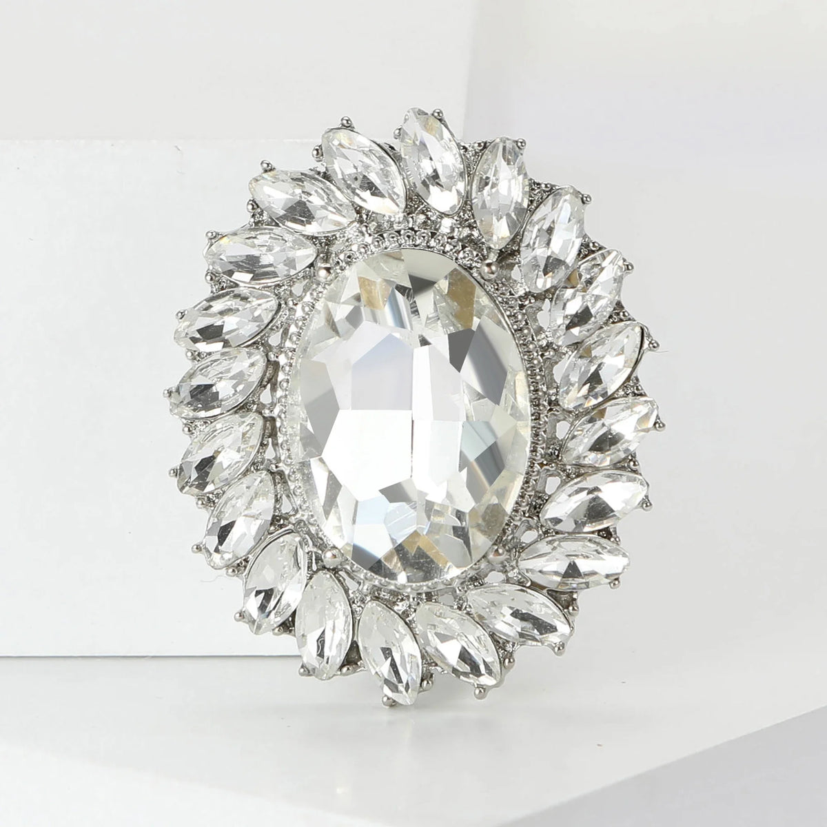 Crystal Oval Sunflower Brooches for Women Unisex 5-color Botanical Flower Pins Banquet Party Backpack Gifts Jewelry Accessories