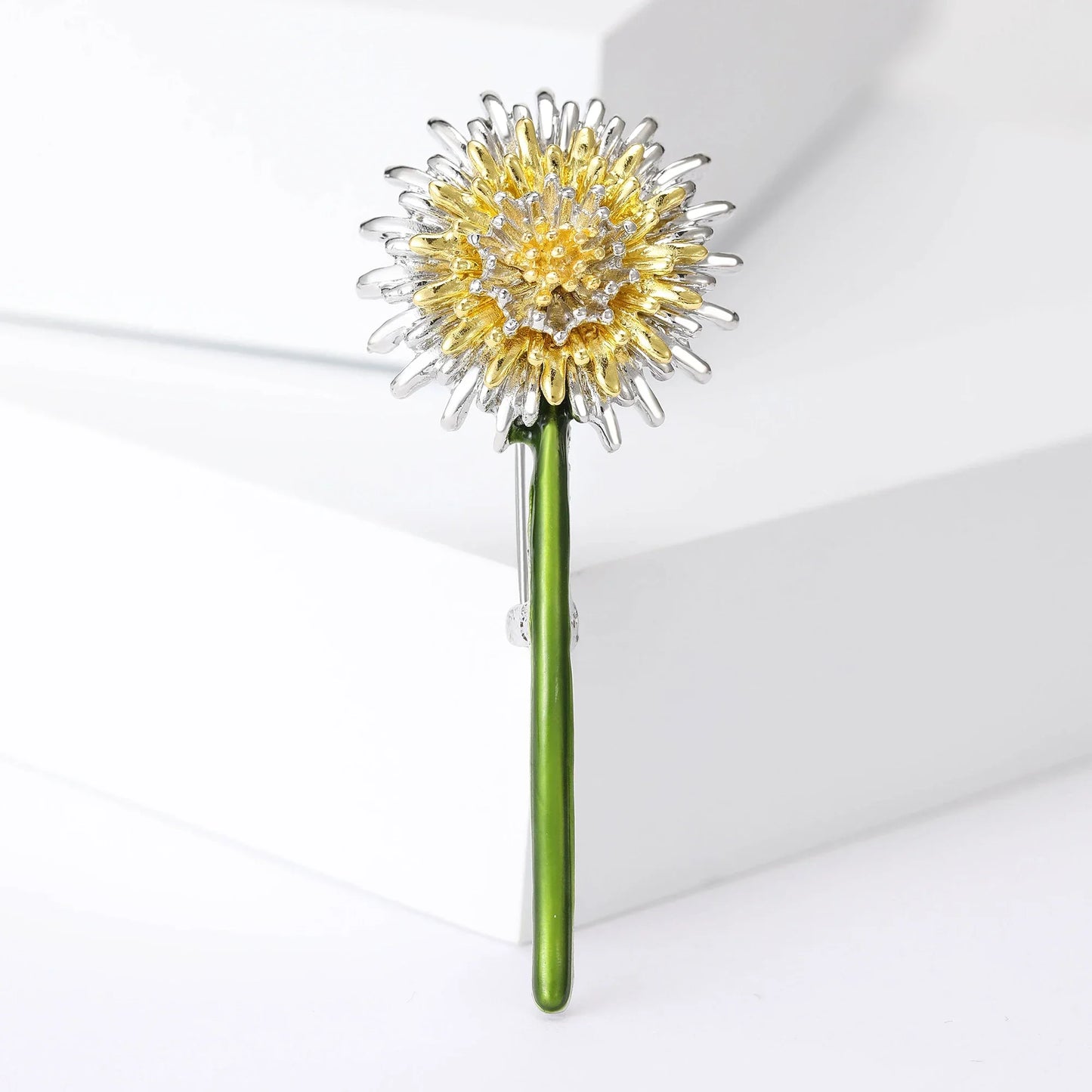 Enamel Chrysanthemum Pin for Women Sunflower Brooches Flower Leaf Pins Banquet Party Backpack Gifts Jewelry Accessories