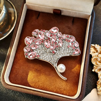 Baroque Luxury Ginkgo Leaf Design Brooch for Men and Women, Jewelry and Fashion Accessories, Wedding, Holiday, and Party Gifts