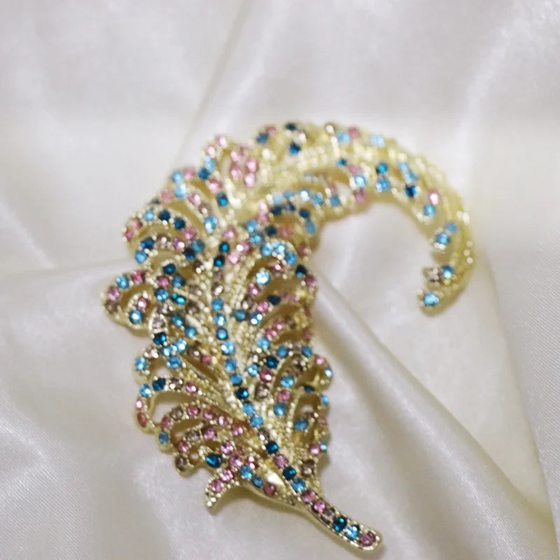 SKEDS Women Men Fashion Exquisite Crystal Feather Pearl Brooch Pin Elegant Classic Lady High-end Badges Accessories Gift