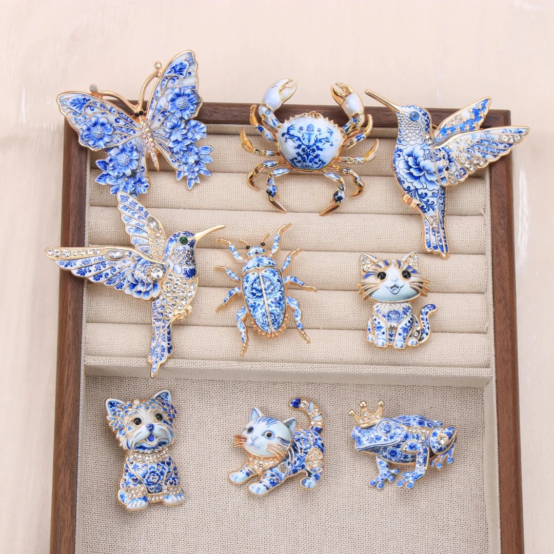 Chinese-style Blue-and-White Porcelain Pattern Brooches for Men and Women, Featuring Insect, Animal, Plant, and Floral Designs