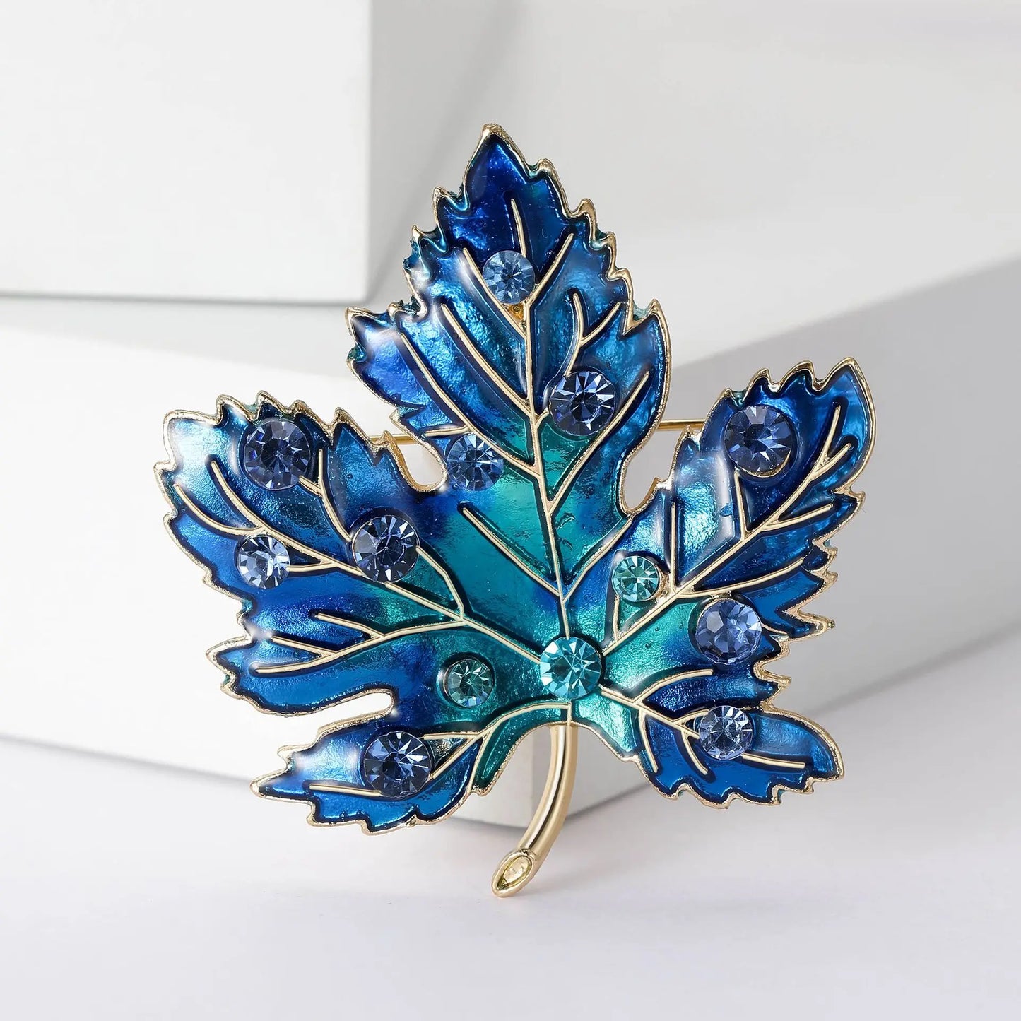 Exquisite Crystal Enamel Maple Leaf Brooch Pin for Women Plant Corsage Badge Wedding Jewelry Gifts