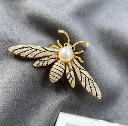 Delicate Insect Brooch for Women Little Bee Lapel Pins Crystal Rhinestone Brooch Jewelry Gifts 2026 New