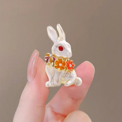Creative Lovely Enamel Rabbit Flower Brooches For Women Cartoon Pearl Animal Lapel Pin BFF Backpack Jewelry Gifts
