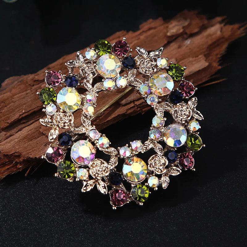 SKEDS High-end Women  Exquisite Crystal Flower Badges Pin Fashion Creative Luxury Rhinestone Shining Brooch Corsages