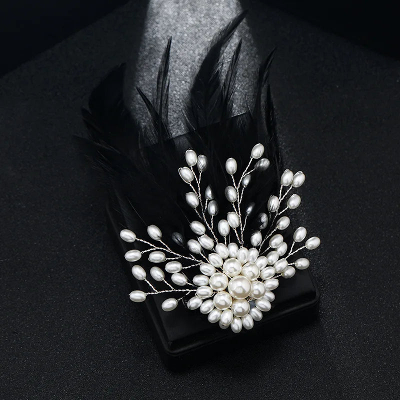 SKEDS Women Men Fashion Exquisite Crystal Feather Pearl Brooch Pin Elegant Classic Lady High-end Badges Accessories Gift