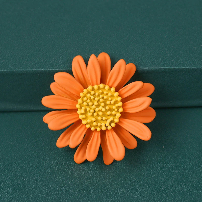 Shiny Rhinestone Sunflower Brooch Pin For Women Luxury Zircon Daisy Flower Collar Badge Elegant Floral Bouquet Corsage Jewelry
