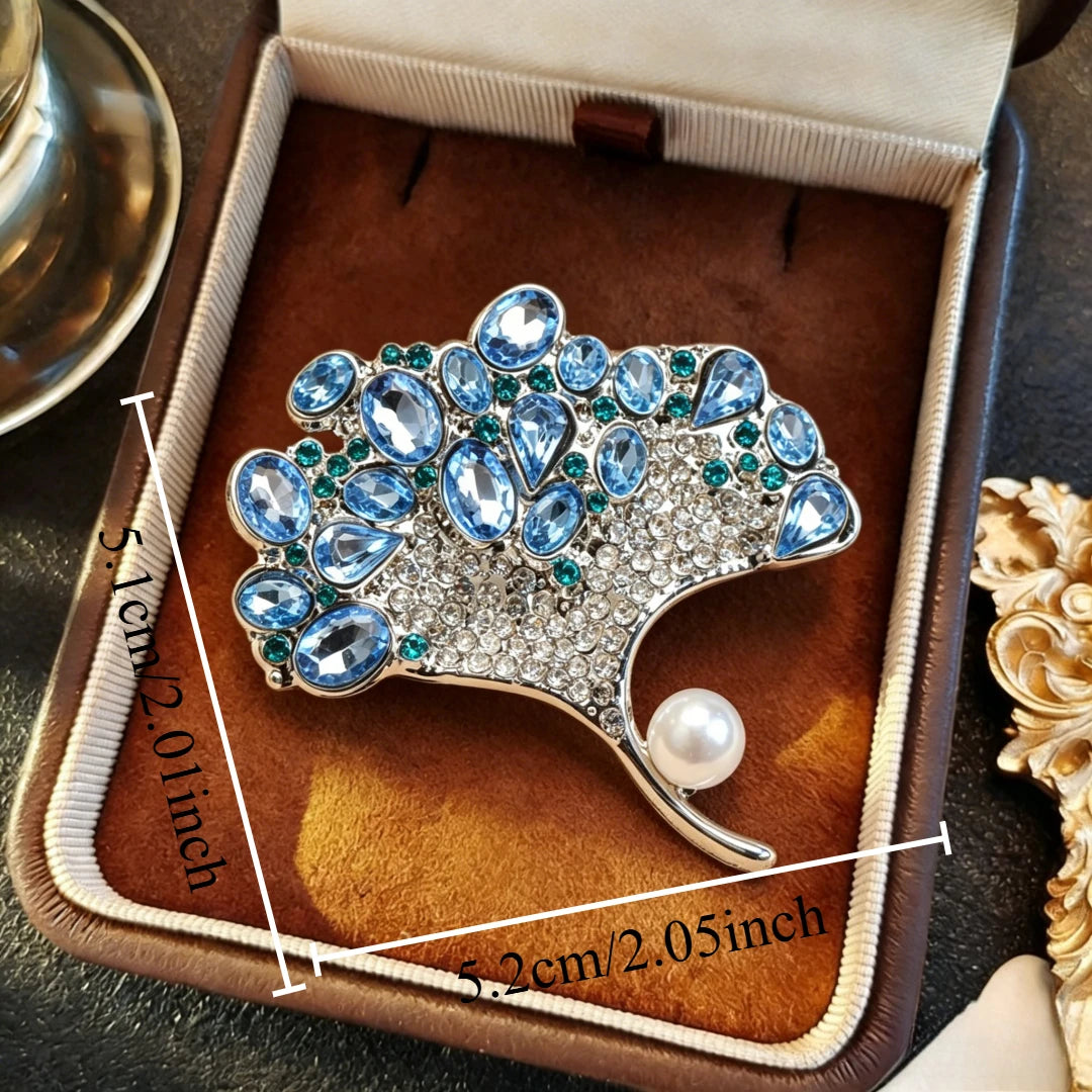 Baroque Luxury Ginkgo Leaf Design Brooch for Men and Women, Jewelry and Fashion Accessories, Wedding, Holiday, and Party Gifts
