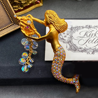 Classic Baroque Style Heavy Industry Crystal Castal Castle Carriage Brooch For Women Vintage Rhinesone Clock Pin Badges