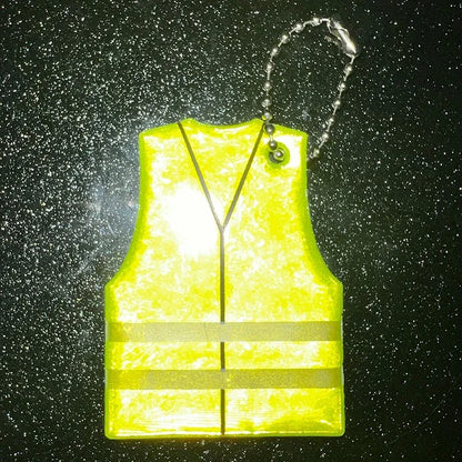 10pcs Portable Safety Reflective Pendants Safety Clothing Modeling Reflective Keychain Backpack Decoration Accessories Gifts