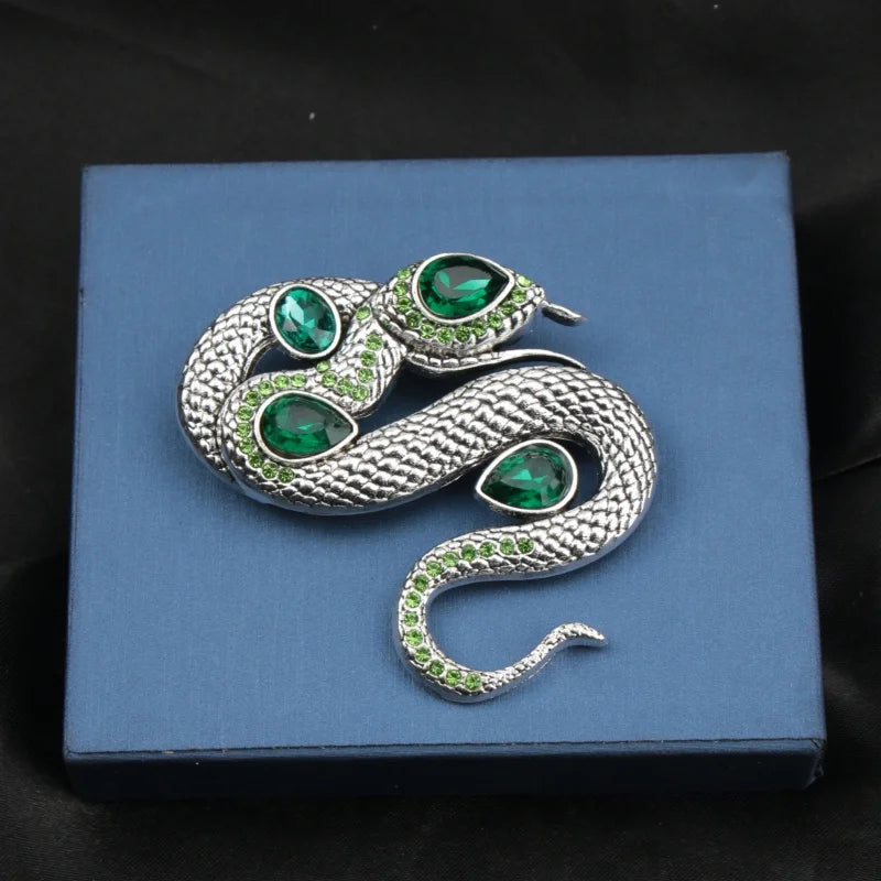 SKEDS Women Men Fashion Exquisite Colorful Rhinestone Snake Brooch Pin Elegant Lady Crystal Shining Animal Badges Corsages
