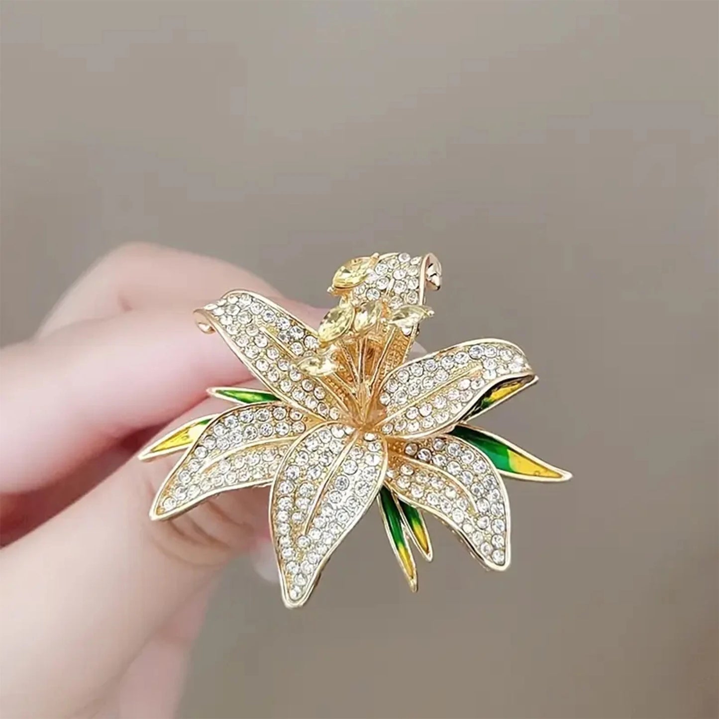 Luxurious Lily Flower Brooch Elegant and Simple Style Versatile Pin Collar Fashionable Accessory