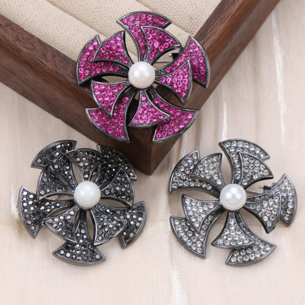 Baroque Luxury Floral Design Brooches for Men and Women, Jewelry, Fashion Accessories, Couple's Gifts, Holiday and Party Gifts